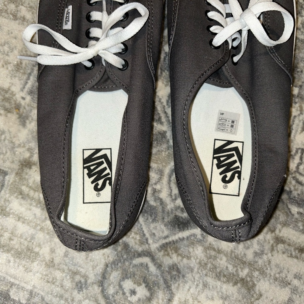 New Grey Vans Core Classic size 13 - Picture 4 of 4